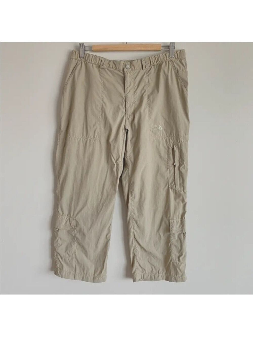 The North Face Capri Cargo Pants Womens Size 12 Khaki Lightweight Outdoor